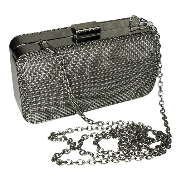 Bebe USA Metal Frame Fashion Clutch HANDBAG Purse Silver Shoulder Chain Strap - Picture 8 of 9